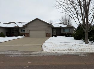 3211 W Bitterroot St, Sioux Falls, SD 57108