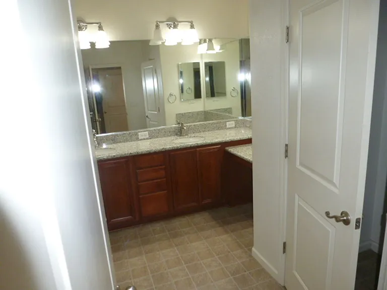 1668 Spicewood Cir — Photo 14