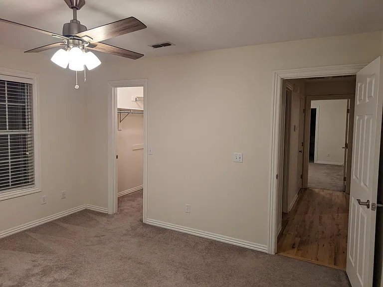 2030 N Hailey Dr — Photo 13