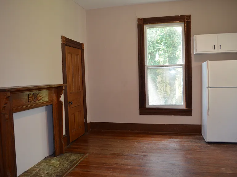 2041 Washington Ave #1 — Photo 4