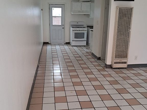 3rd image of 11966 Runnymede St #1