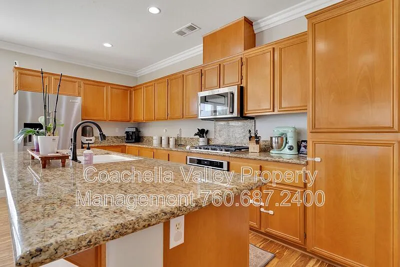 3 bed, 3.0 bath, 1756 sqft, $2,795 — Photo 3