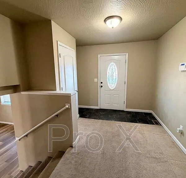 2226 S Moffet Ave — Photo 4