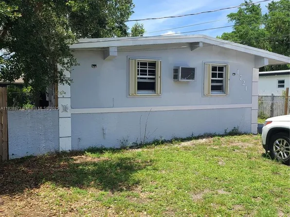 1721 NW 152nd St, Miami Gardens, FL 33054