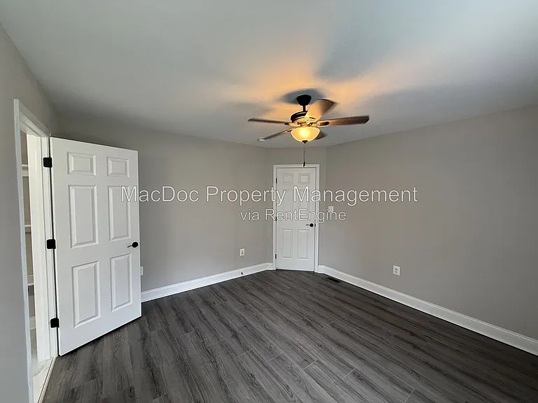 77 Lakeview Dr — Photo 21