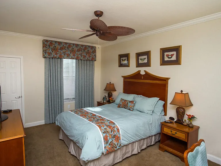 1810 W Cervantes St — Photo 18