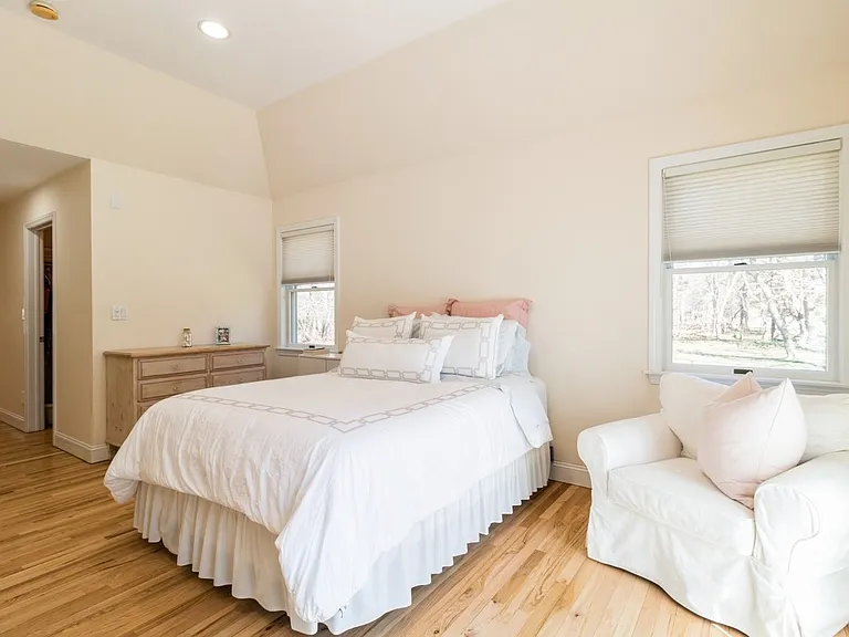 20 Broidy Ln — Photo 12