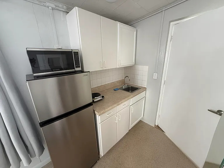 605 E Coast Ave #2 — Photo 9