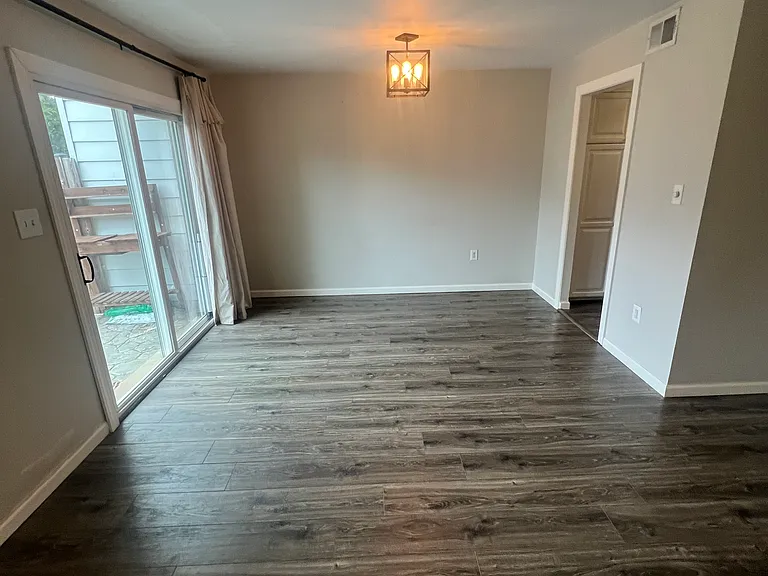 6620 Forbush Ct — Photo 2