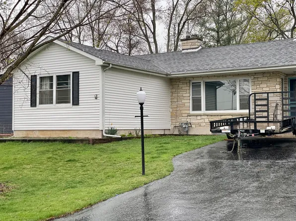 4209 N Dennis Blvd, Johnsburg, IL 60051