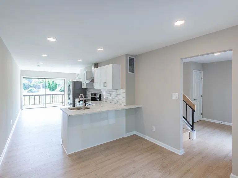 7914 Towerbell Ct — Photo 7