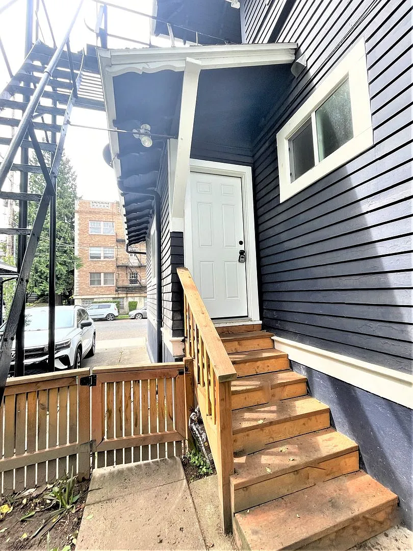 ne14th — Photo 2