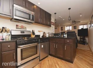 946 N Wood St #1, Chicago, IL 60622