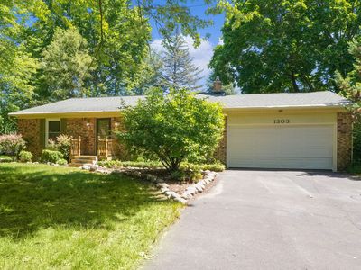 1303 Hall St, Eaton Rapids, MI, 48827