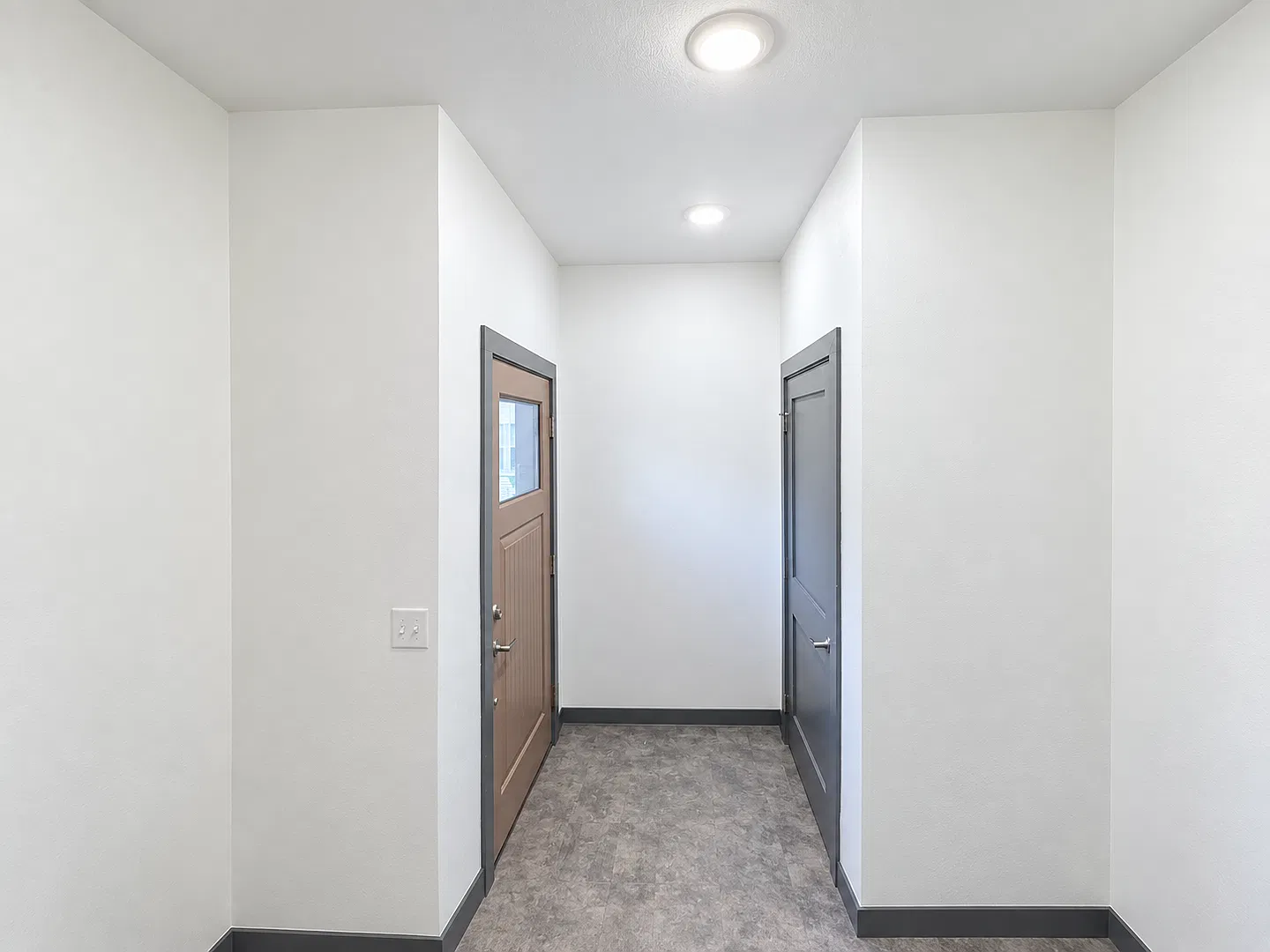 385 Clinton Ave — Photo 3