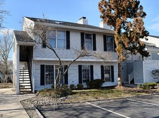 149 Mockingbird Ct #149, Three Bridges, NJ 08887
