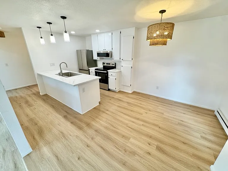 13765 Ruette Le Parc #F — Photo 3