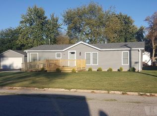 1303 N Quincy Ave, Mason City, IA 50401