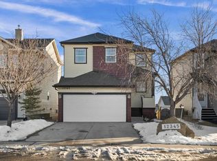12345 N Coventry Hills Way NE, Calgary, AB T3K5N4