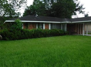 3421 Maplewood Dr, Sulphur, LA 70663