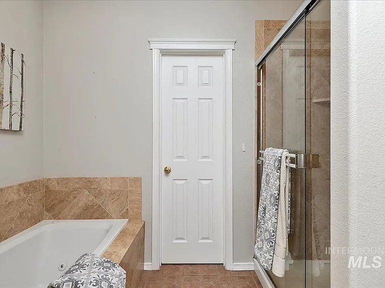 806 S Gray Eagle Way — Photo 12
