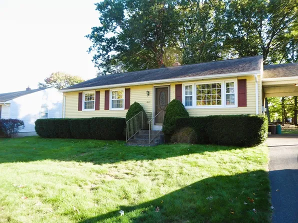 12 Gordon Dr, Holyoke, MA 01040