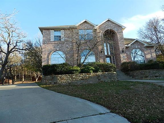 2nd image of 812 Elk Hollow Ct