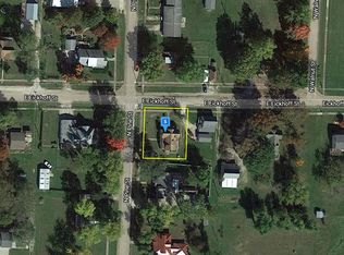 306 N Pine St, Cole Camp, MO 65325