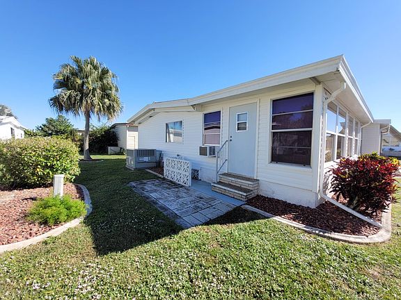 4th image of 536 Wayfarers Way #52