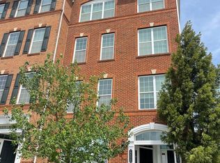 23530 Hopewell Manor Ter, Ashburn, VA 20148