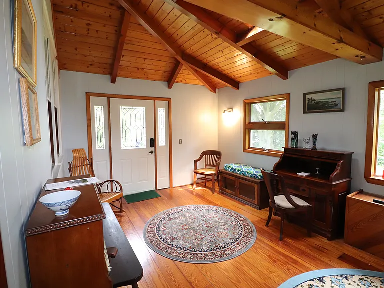 140 Maple Ave #1 — Photo 9