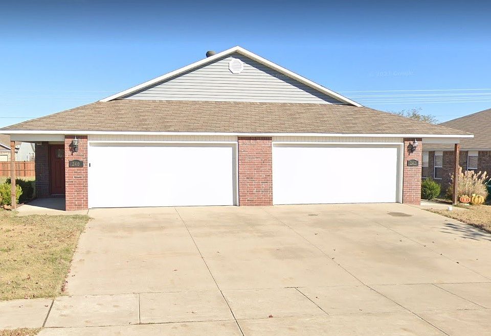 1st image of 240-242 E Anabranch Ct