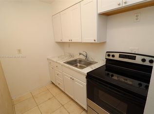 499 NW 42nd St APT 5, Fort Lauderdale, FL 33309
