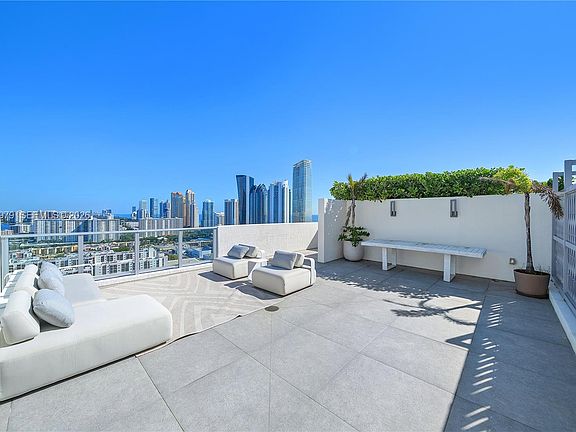 2nd image of 300 Sunny Isles Blvd #Penthouse 03