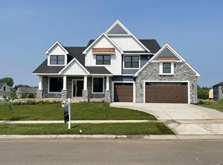 1394 Palmer Dr N, Lake Elmo, MN 55042