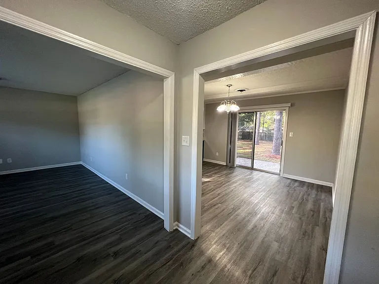 4120 Englewood Dr — Photo 5