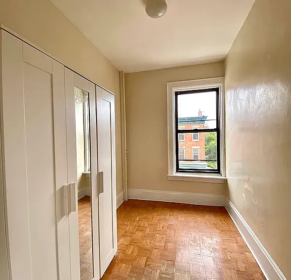 292 3rd Ave #3 — Photo 5