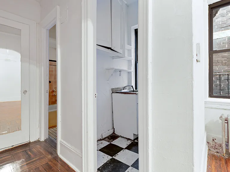 342 W 56th St #6E — Photo 6