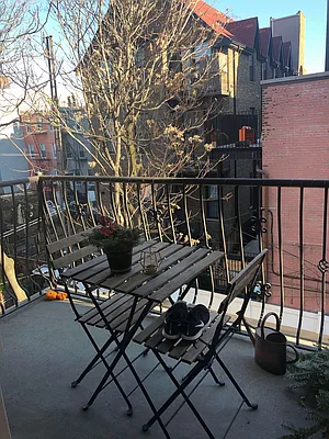 Rented by Bold New York | media 4