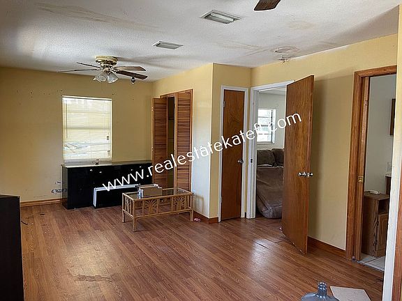 5th image of 37134 Kinsman Dr