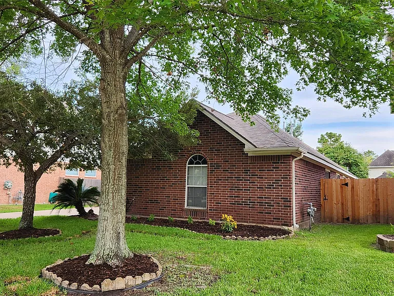 22403 Bellows Bend Dr — Photo 4