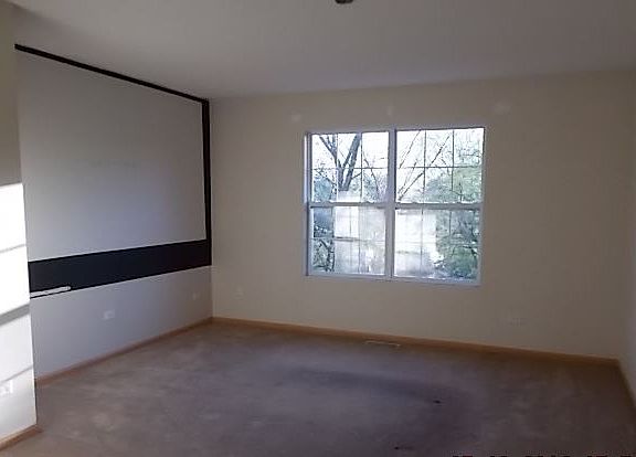 2nd image of 569 Parkview Ln