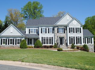 3181 Wheatland Farms Dr, Oakton, VA 22124