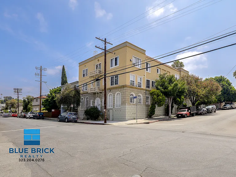 300 N Bonnie Brae St #302 — Photo 18