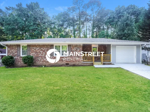 6067 Park Dr, Forest Park, GA 30297