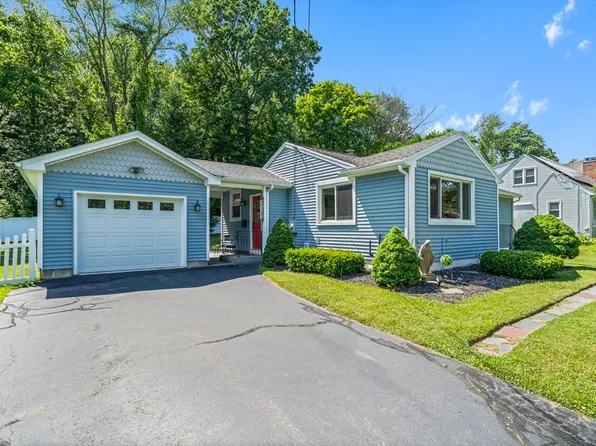 123 Greystone Ave, West Springfield, MA 01089