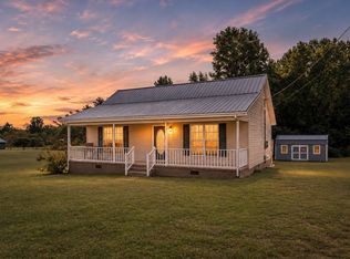 7 Crockett Dr, Fayetteville, TN 37334