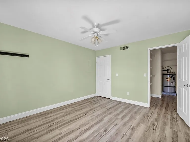 5118 S Jones Blvd #206 — Photo 14