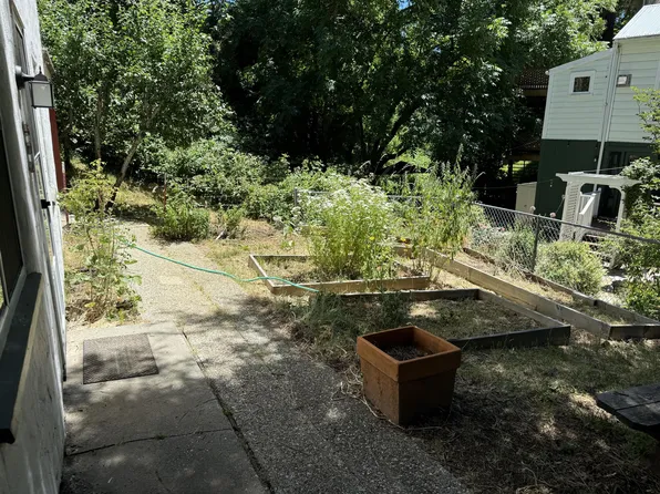 574 E Broad St, Nevada City, CA 95959