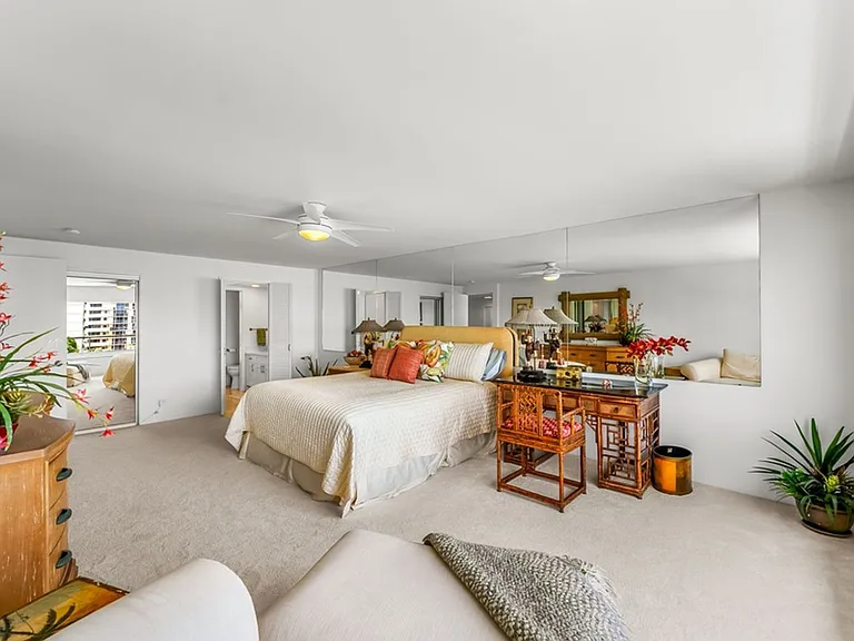 2895 Kalakaua Ave #805 — Photo 36